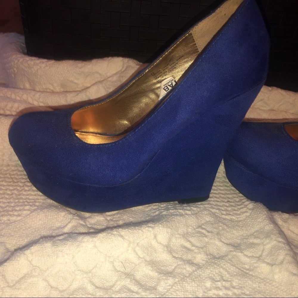 ♦️ 3 for $25 ♦️ Wedge heels